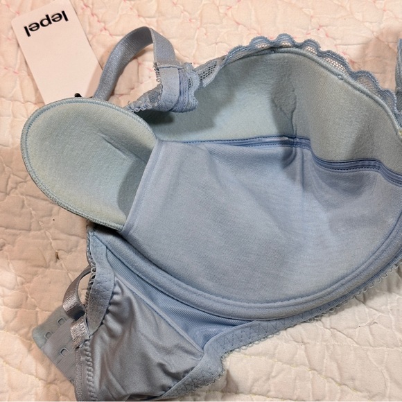 lepel | NWT light blue lace “Iris” plunge push up bra with removable padding - Picture 6 of 10